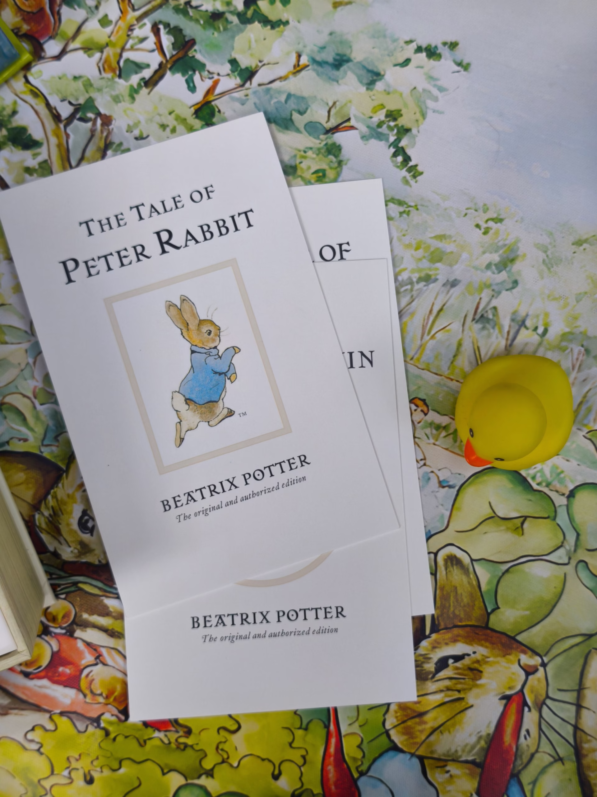 The World of Peter Rabbit: A Box of Postcards