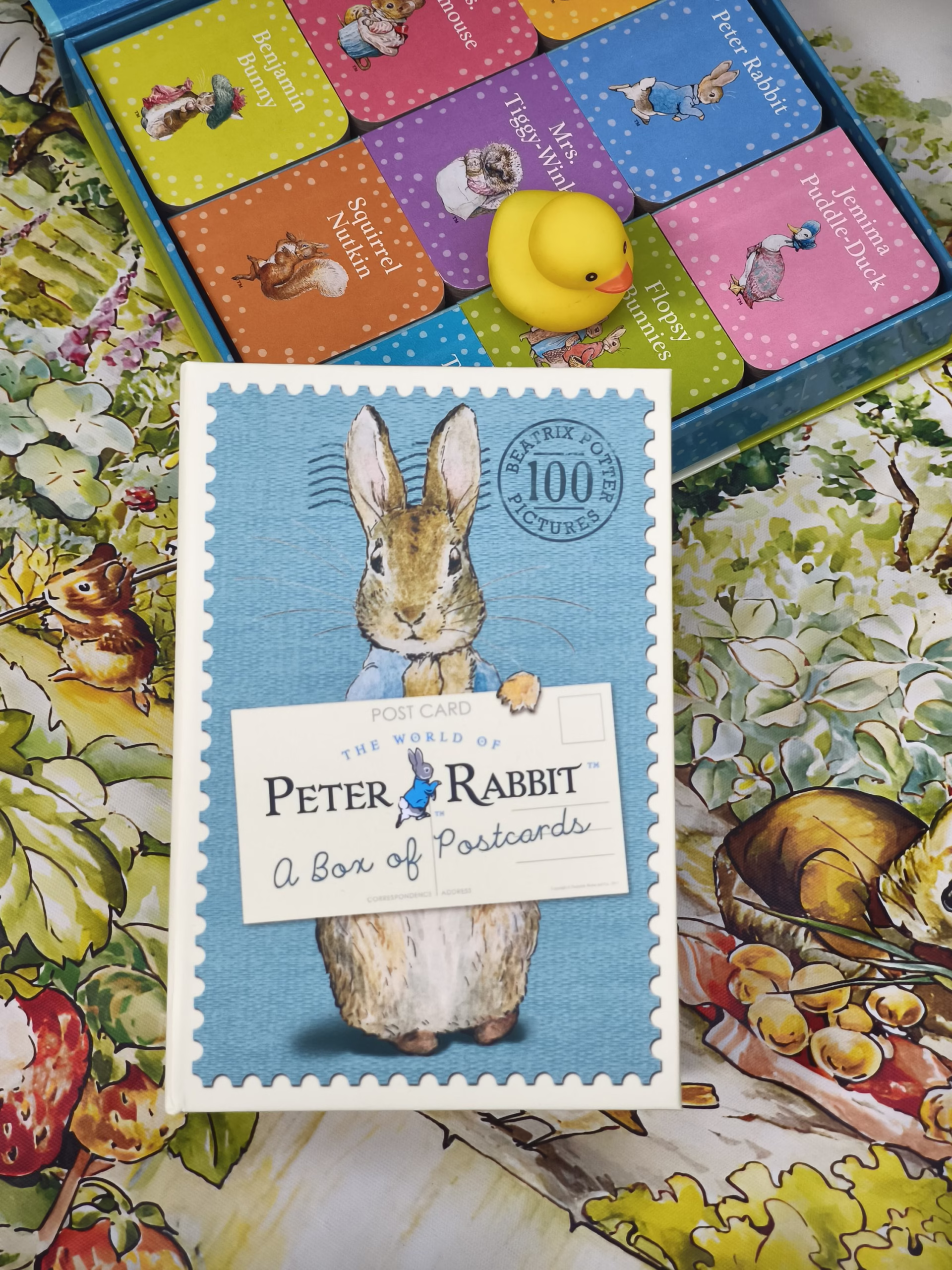 The World of Peter Rabbit: A Box of Postcards