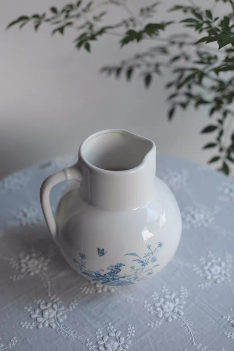 Bình men lam chim sâu