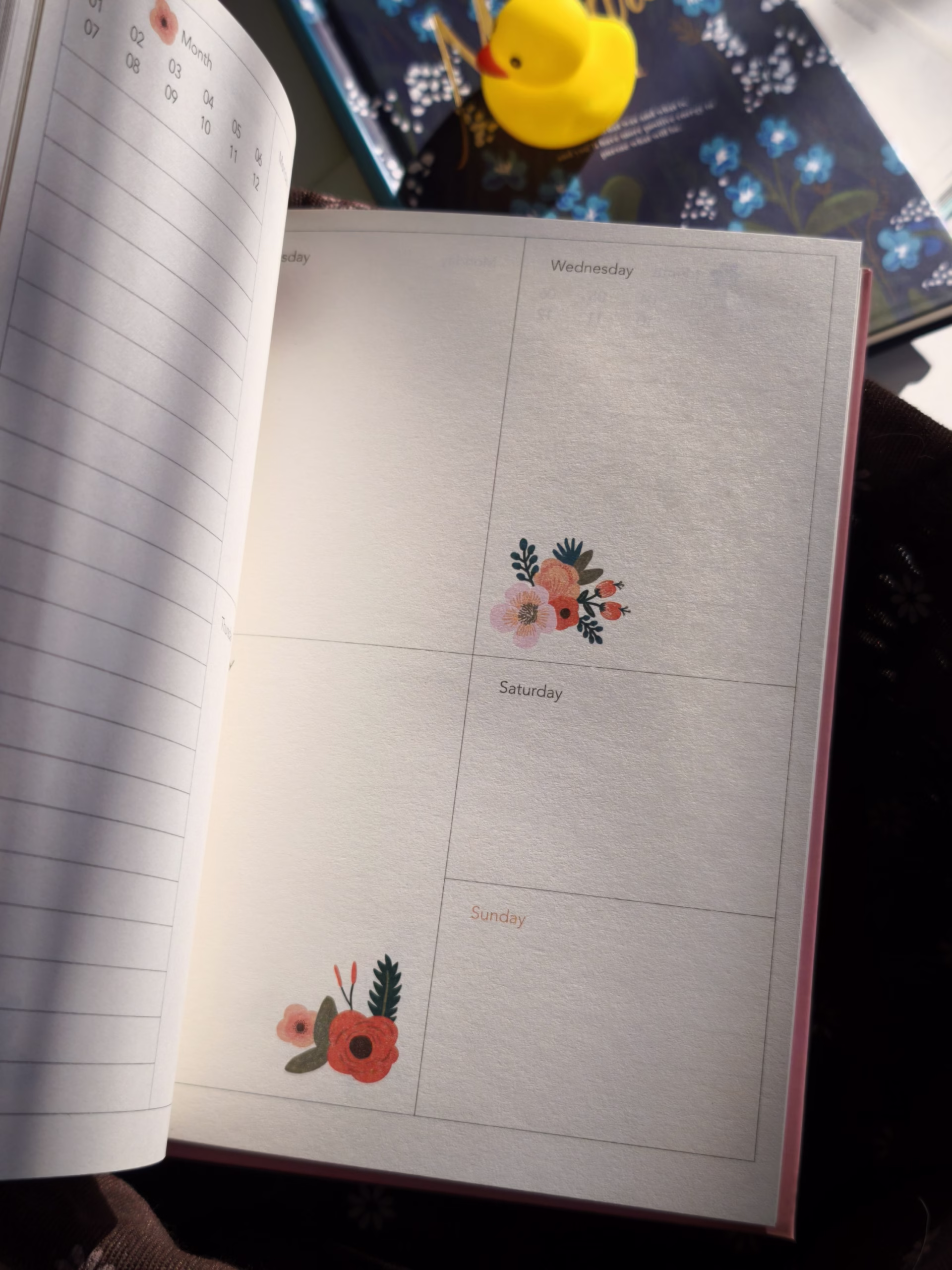 Sổ planner hoa Monarch