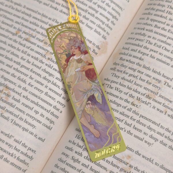 Bookmark nữ thần Mucha 01