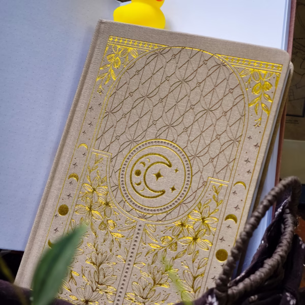 Sổ bìa vải, ép kim Trăng non (160gsm)