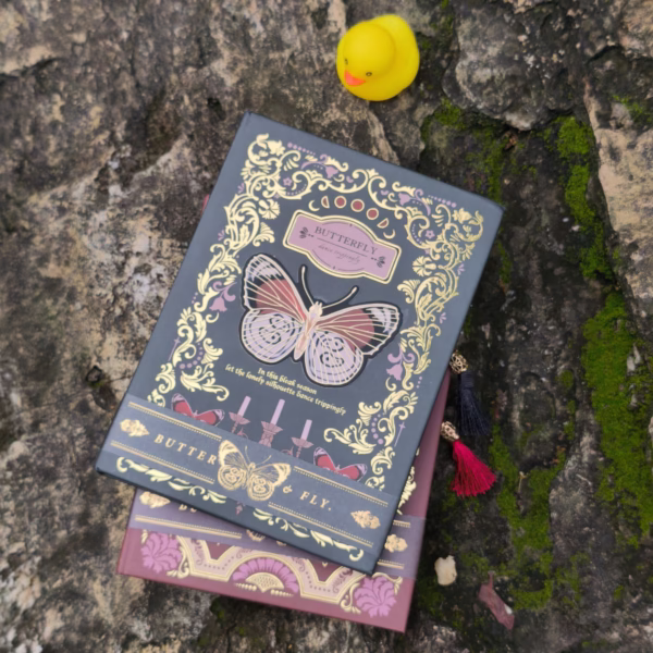 Sổ tranh nền ép nhũ kim Butterfly - Đen