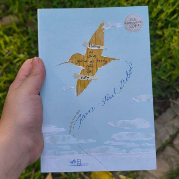 Không Ai Sống Giống Ai Trong Cuộc Đời Này