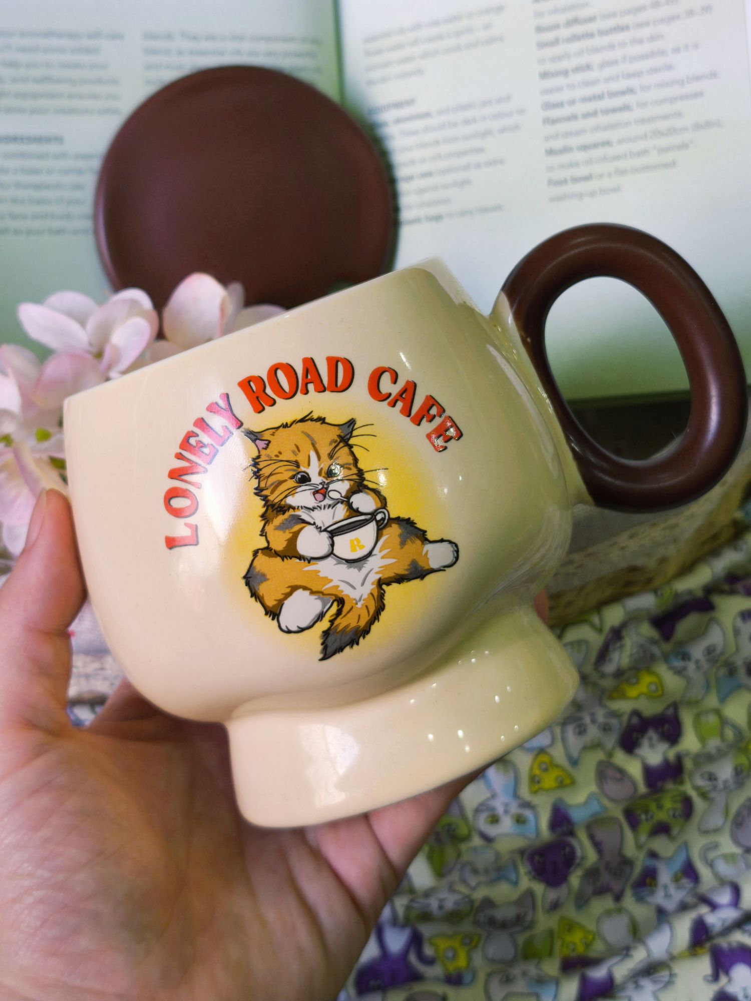 Cốc Lovely Road Cafe