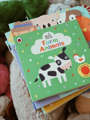 Baby Touch: Farm Animals : A touch-and-feel playbook