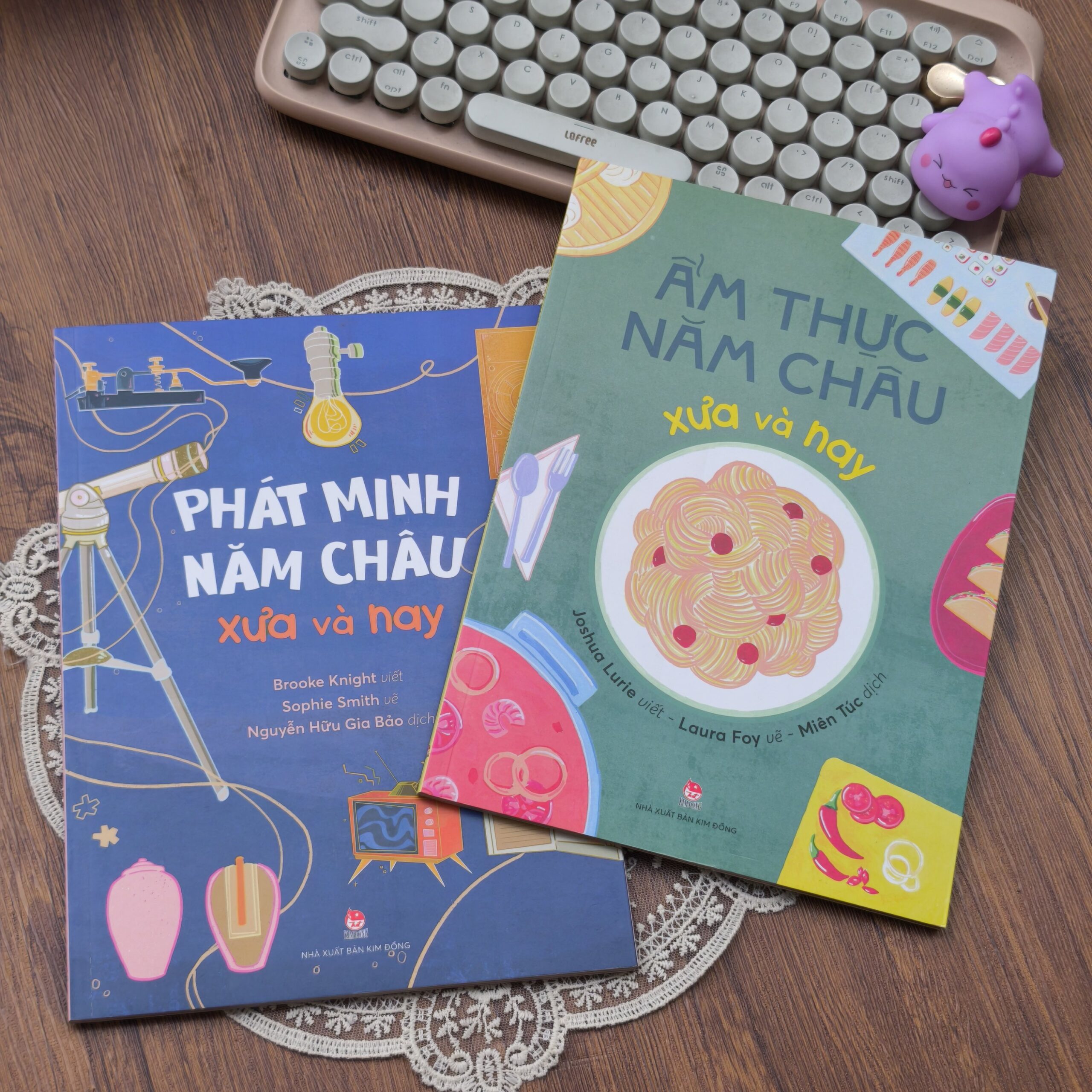 Năm châu xưa và nay (Bộ 2 cuốn)