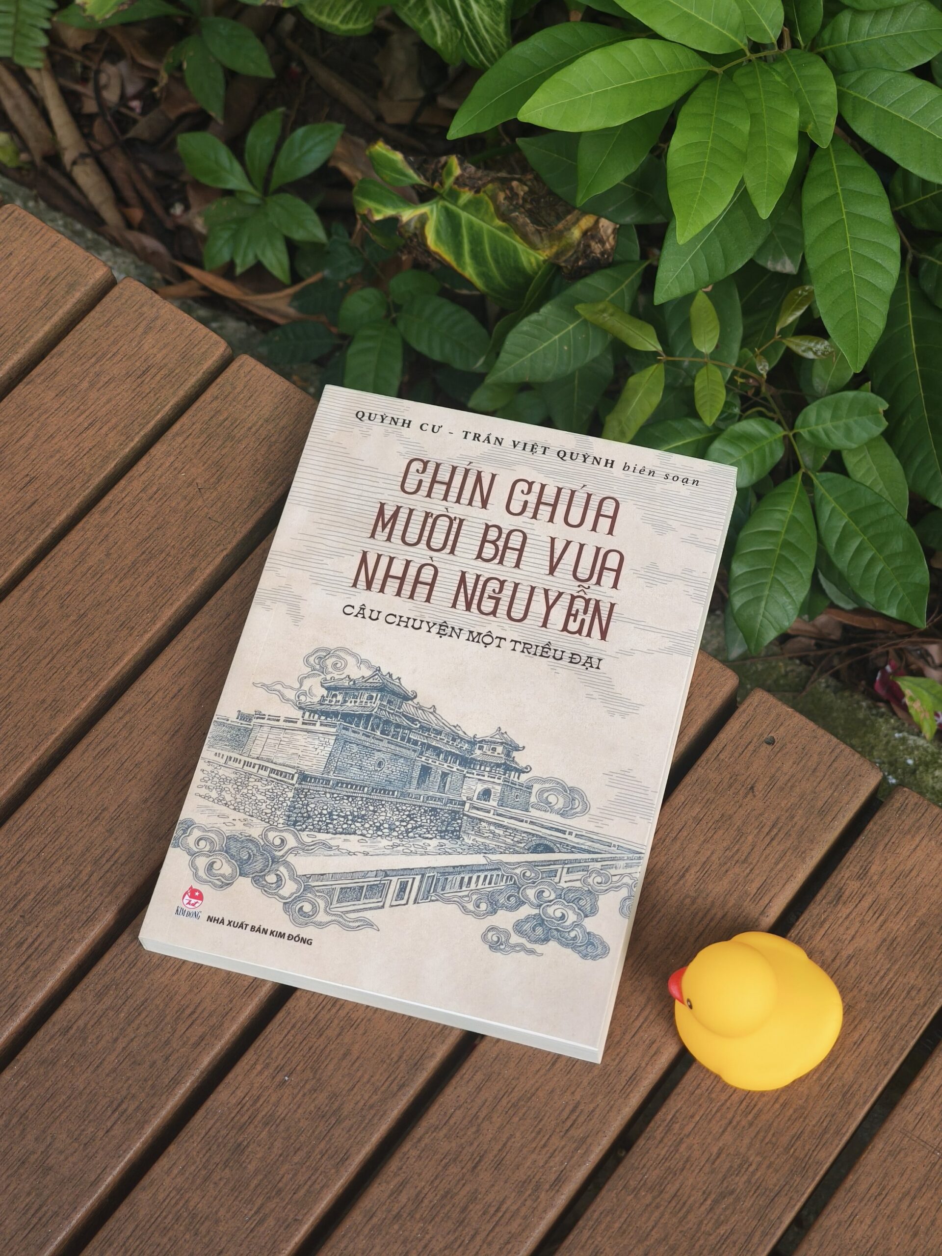 Chín chúa mười ba vua nhà Nguyễn - Câu chuyện một triều đại